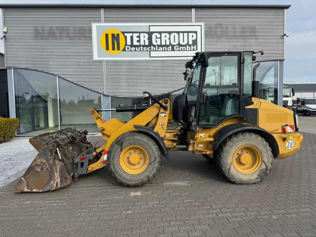 CAT 908 H  - Wheel loader: picture 1 CAT 908 H  - Wheel loader: picture 1