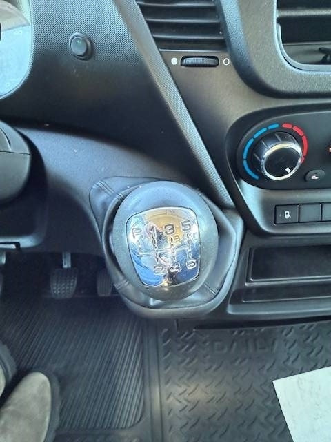 Panel van Iveco Daily 35 S12: picture 25