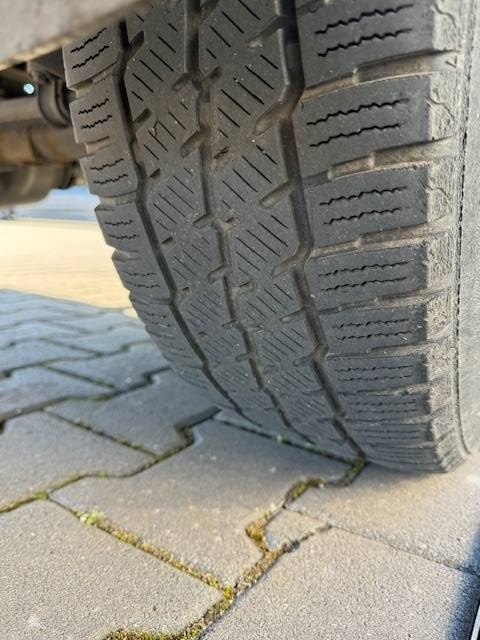 Panel van Iveco Daily 35 S12: picture 15
