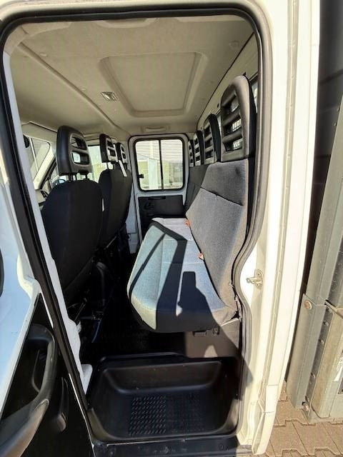 Panel van Iveco Daily 35 S12: picture 11