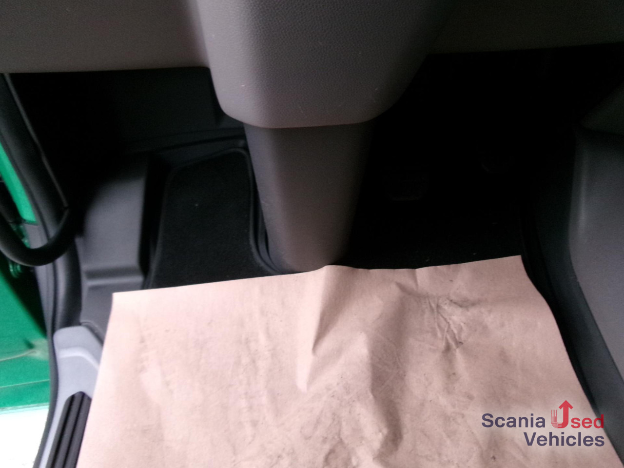 SCANIA R 450 A4x2EB 2 Tanks Standklima TOP!!! - Tractor unit: picture 2 SCANIA R 450 A4x2EB 2 Tanks Standklima TOP!!! - Tractor unit: picture 2