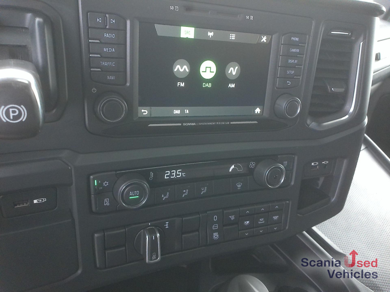 SCANIA R 450 A4x2EB - Tractor unit: picture 2 SCANIA R 450 A4x2EB - Tractor unit: picture 2