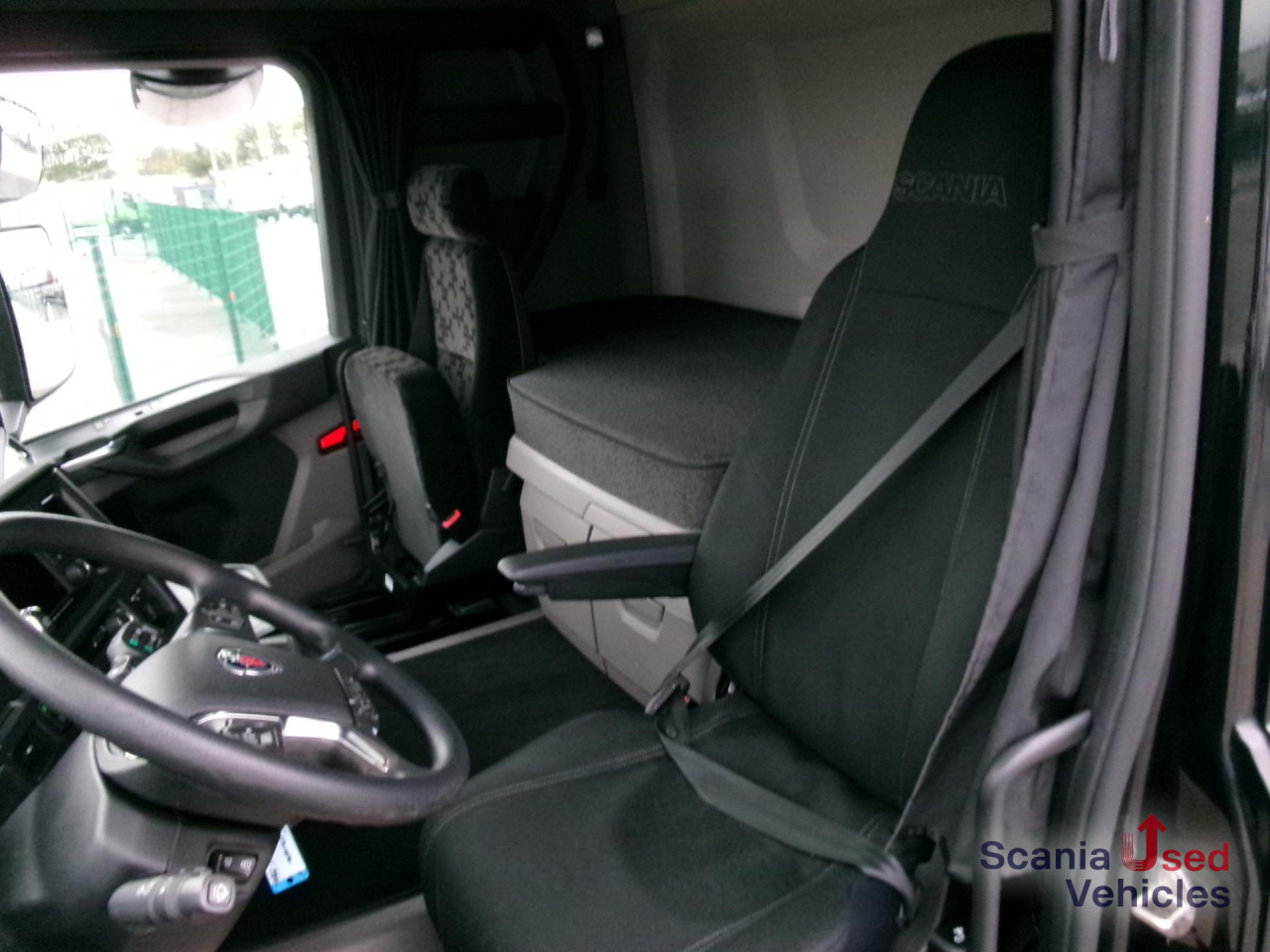 SCANIA R 450 A4x2NA - Tractor unit: picture 2 SCANIA R 450 A4x2NA - Tractor unit: picture 2