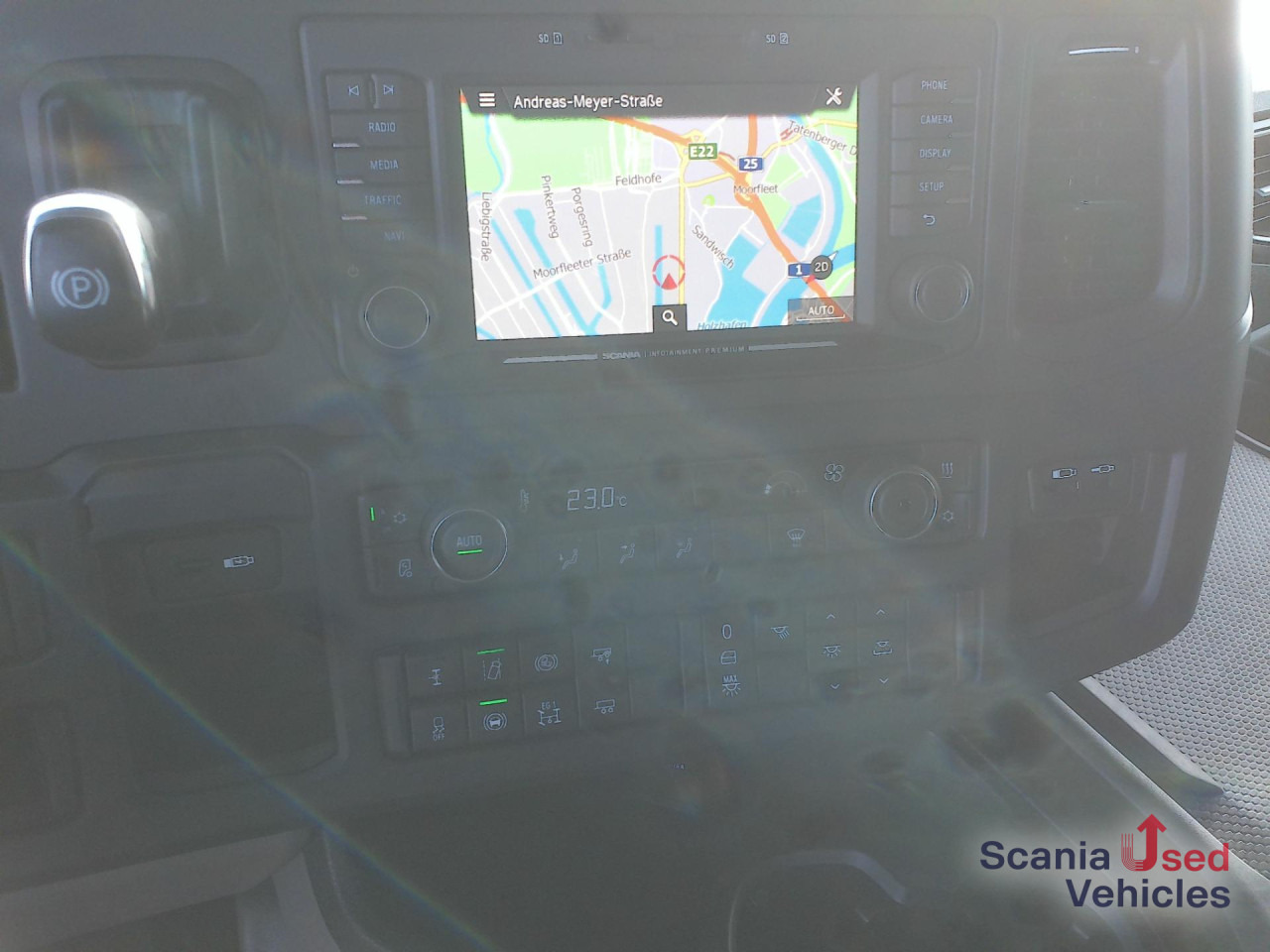 SCANIA R 460 A4x2NA Hydraulik - Tractor unit: picture 2 SCANIA R 460 A4x2NA Hydraulik - Tractor unit: picture 2