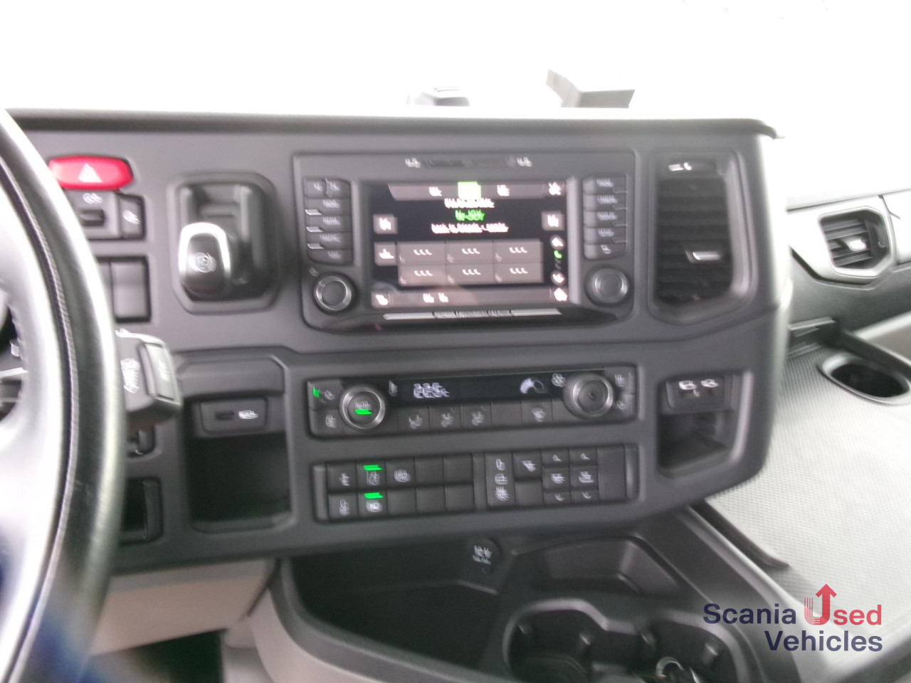 SCANIA R 460 A4x2NA neues Model TOP!!! - Tractor unit: picture 3 SCANIA R 460 A4x2NA neues Model TOP!!! - Tractor unit: picture 3