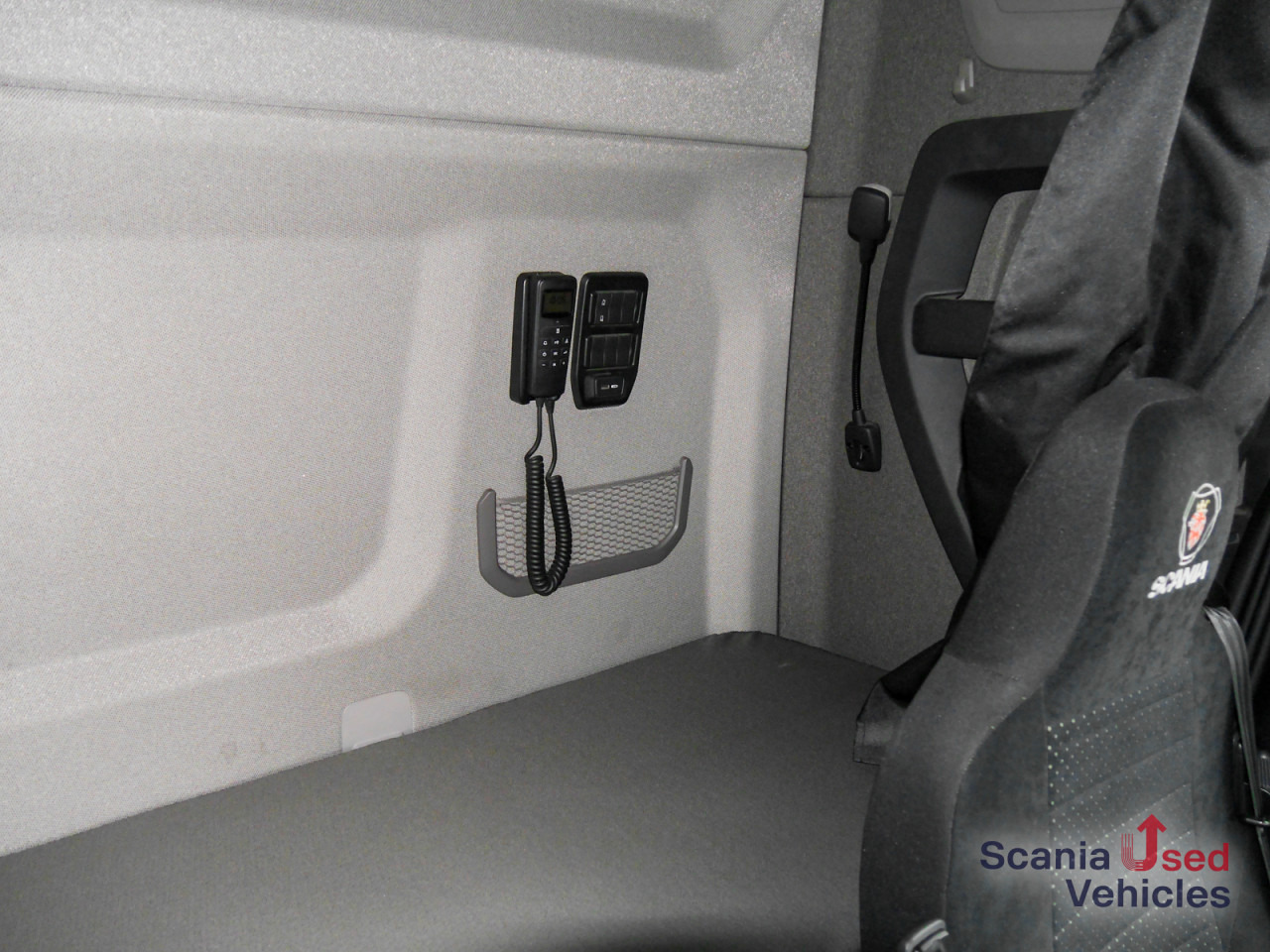 SCANIA R 410 B6x2*4NB - Pritsche / Plane / LBW - - Curtainsider truck: picture 3 SCANIA R 410 B6x2*4NB - Pritsche / Plane / LBW - - Curtainsider truck: picture 3