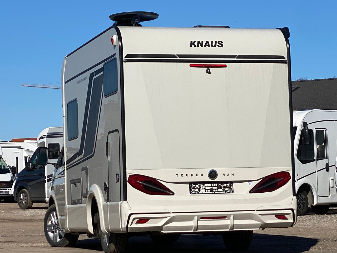 Knaus TOURER CUVISION 500 MQ,4 Personen,slide Bett - Semi-integrated motorhome: picture 5 Knaus TOURER CUVISION 500 MQ,4 Personen,slide Bett - Semi-integrated motorhome: picture 5