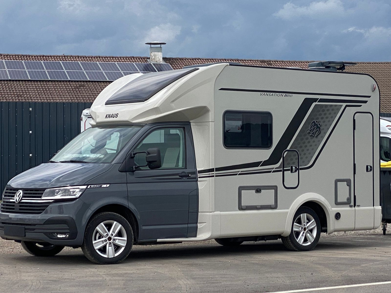Knaus Tourer Van 500 LT, slide Bett, Tageszulassung - Semi-integrated motorhome: picture 3 Knaus Tourer Van 500 LT, slide Bett, Tageszulassung - Semi-integrated motorhome: picture 3