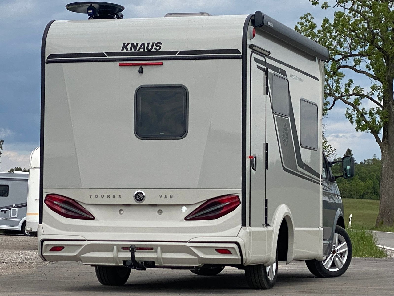 Knaus Tourer Van 500 LT, slide Bett, Tageszulassung - Semi-integrated motorhome: picture 5 Knaus Tourer Van 500 LT, slide Bett, Tageszulassung - Semi-integrated motorhome: picture 5