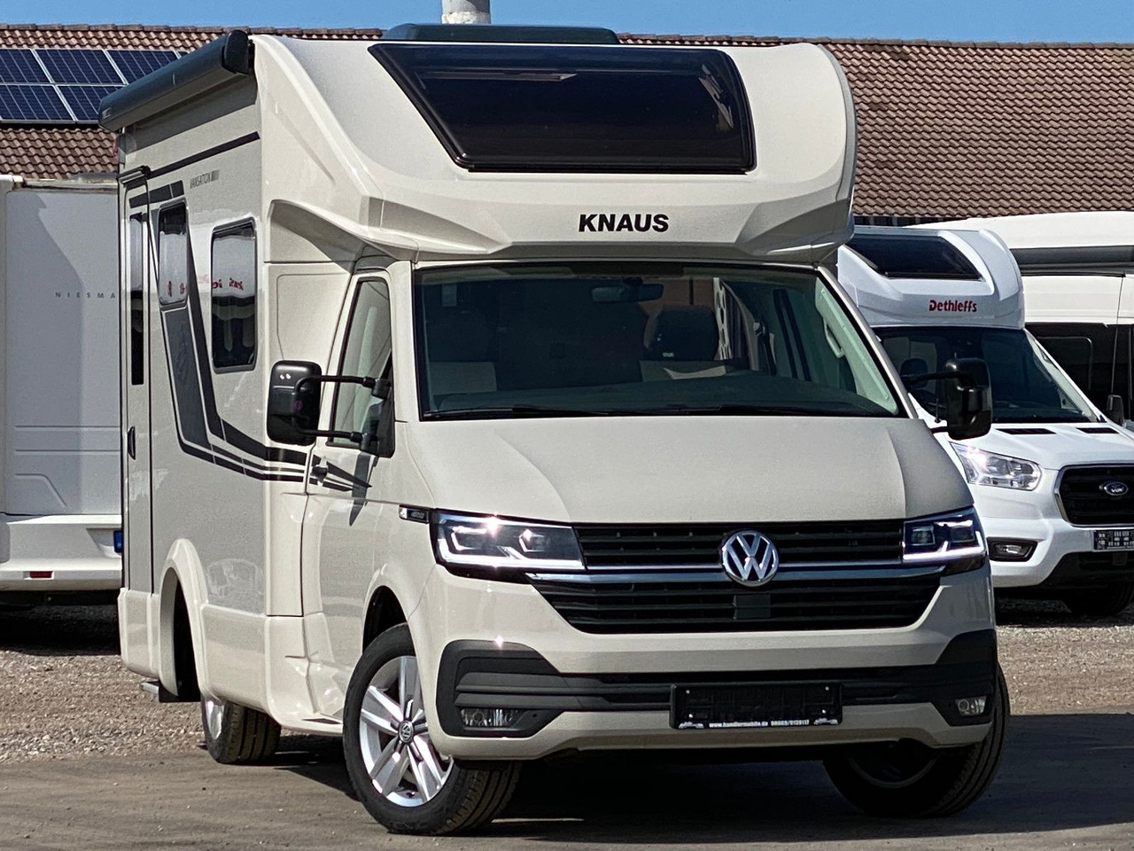Knaus Tourer Van Vansation 500 LT, AHK,SAT,TV - Semi-integrated motorhome: picture 1 Knaus Tourer Van Vansation 500 LT, AHK,SAT,TV - Semi-integrated motorhome: picture 1