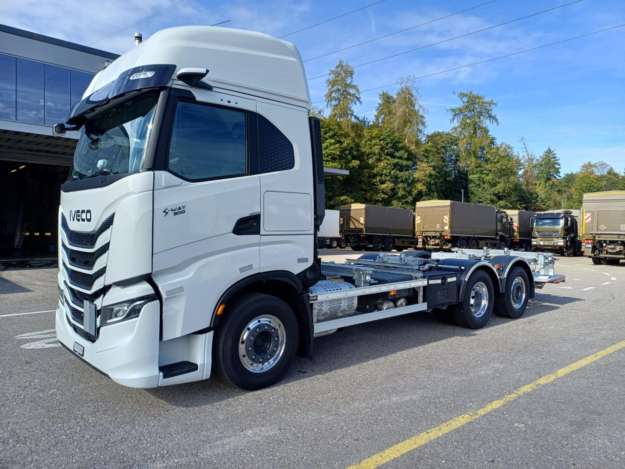 IVECO AS260S50YFS CM mit Eschtec Wechselaufbau - Container transporter/ Swap body truck: picture 1 IVECO AS260S50YFS CM mit Eschtec Wechselaufbau - Container transporter/ Swap body truck: picture 1