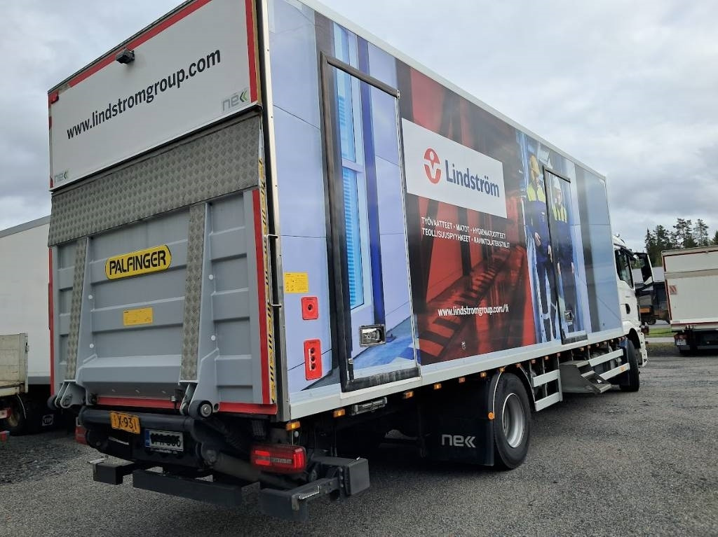 Box truck MAN TGM 15.250: picture 12