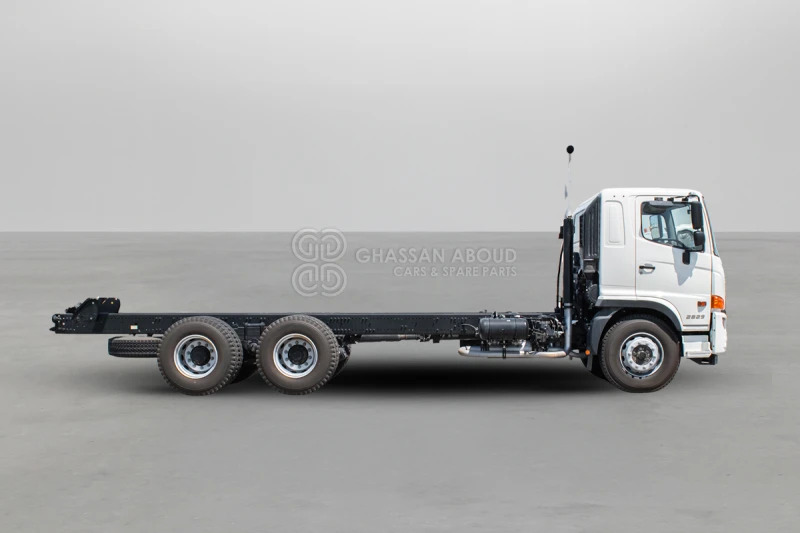 Cab chassis truck Hino 500 FM 6x4 Chassis: picture 6 Cab chassis truck Hino 500 FM 6x4 Chassis: picture 6