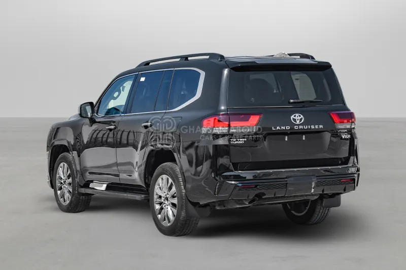 Toyota Land Cruiser 300 - SUV: picture 4 Toyota Land Cruiser 300 - SUV: picture 4