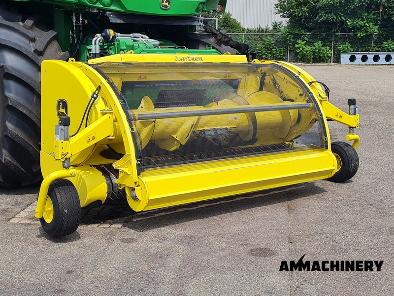 John Deere 639 pick-up - Forage harvester attachment: picture 2 John Deere 639 pick-up - Forage harvester attachment: picture 2