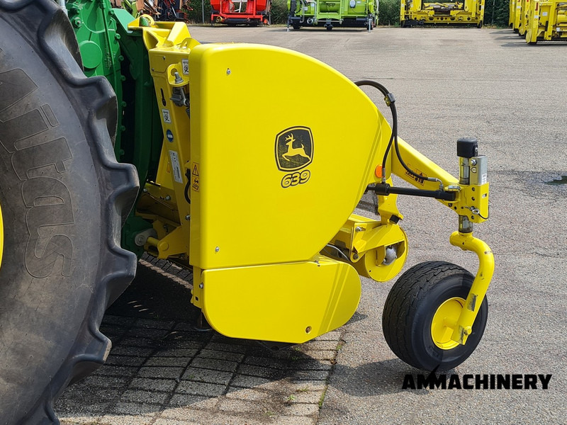 John Deere 639 pick-up - Forage harvester attachment: picture 3 John Deere 639 pick-up - Forage harvester attachment: picture 3