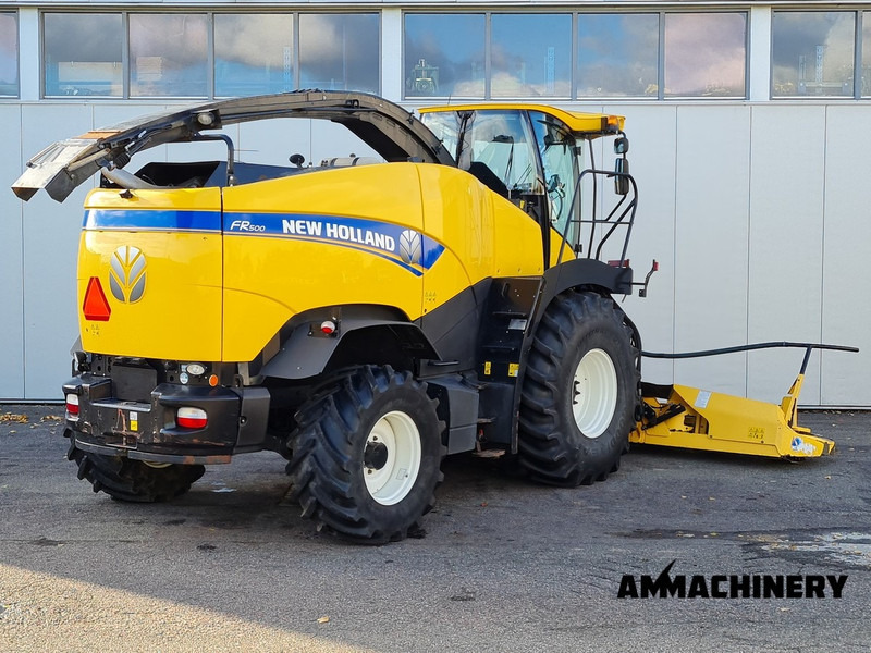 New Holland FR500 4WD - Forage harvester: picture 3 New Holland FR500 4WD - Forage harvester: picture 3