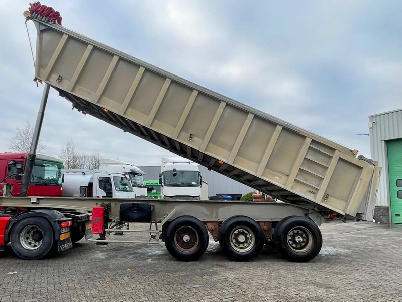 Benalu Full spring. 27,5 m3 - Tipper semi-trailer: picture 5 Benalu Full spring. 27,5 m3 - Tipper semi-trailer: picture 5