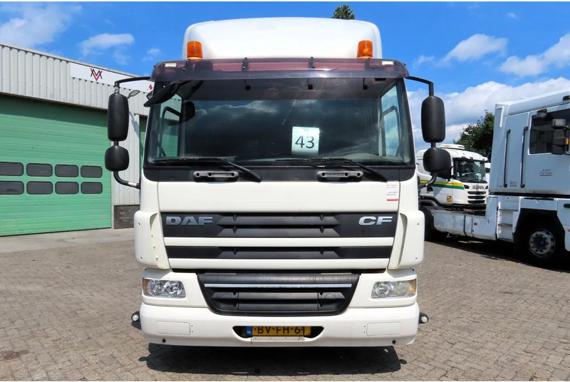 DAF CF 75.310 6x2, DUTCH TRUCK, 4.20 wheelbasis - Cab chassis truck: picture 2 DAF CF 75.310 6x2, DUTCH TRUCK, 4.20 wheelbasis - Cab chassis truck: picture 2