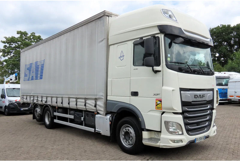 DAF XF 530 6x2 Frigo, lift roof, moving axel, P-cooling, etc - Curtainsider truck: picture 1 DAF XF 530 6x2 Frigo, lift roof, moving axel, P-cooling, etc - Curtainsider truck: picture 1
