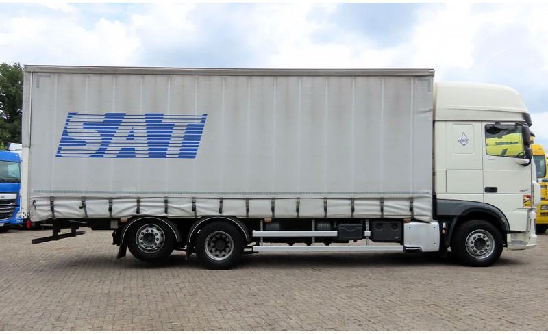 DAF XF 530 6x2 Frigo, lift roof, moving axel, P-cooling, etc - Curtainsider truck: picture 5 DAF XF 530 6x2 Frigo, lift roof, moving axel, P-cooling, etc - Curtainsider truck: picture 5