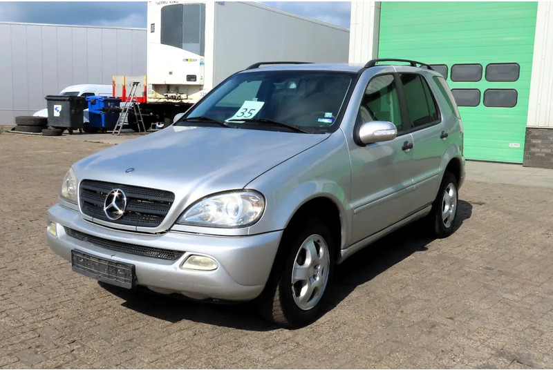 Mercedes-Benz M-Klasse ML ML 270. for export, 5 seats, real leather, Climate - SUV: picture 2 Mercedes-Benz M-Klasse ML ML 270. for export, 5 seats, real leather, Climate - SUV: picture 2