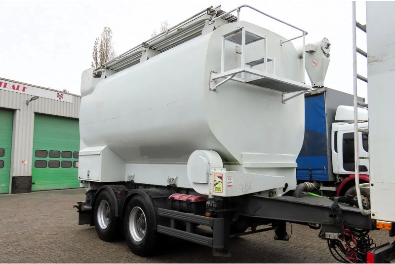 Samro AUGER + Air. 4 comp. - Tank trailer: picture 5 Samro AUGER + Air. 4 comp. - Tank trailer: picture 5