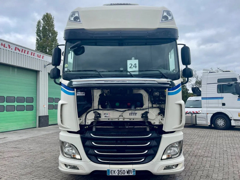 DAF XF 510 MANUAL ZF16, PARKING AIRCO, FRIGO - Tractor unit: picture 3 DAF XF 510 MANUAL ZF16, PARKING AIRCO, FRIGO - Tractor unit: picture 3