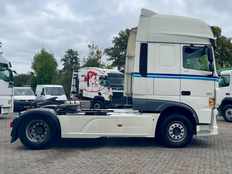 DAF XF 510 MANUAL ZF16, PARKING AIRCO, FRIGO - Tractor unit: picture 5 DAF XF 510 MANUAL ZF16, PARKING AIRCO, FRIGO - Tractor unit: picture 5