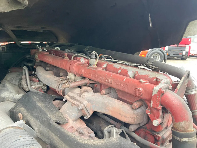 Iveco Eurostar 440.42 euro 2 MANUAL INJECTOR! - Tractor unit: picture 4 Iveco Eurostar 440.42 euro 2 MANUAL INJECTOR! - Tractor unit: picture 4