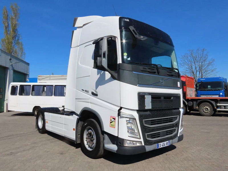 Volvo FH 460 YV2RTY0A3JB867622. FRIGO, 2X FUEL TANK, frigo, EURO6 - Tractor unit: picture 1 Volvo FH 460 YV2RTY0A3JB867622. FRIGO, 2X FUEL TANK, frigo, EURO6 - Tractor unit: picture 1