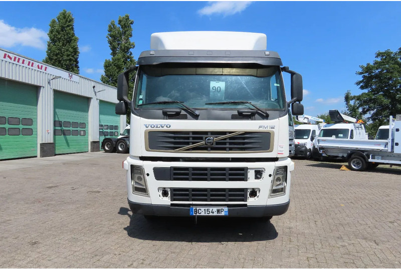 Volvo FM 12.380 8x4 FULL SPRING. 100% condition! - Cab chassis truck: picture 4 Volvo FM 12.380 8x4 FULL SPRING. 100% condition! - Cab chassis truck: picture 4