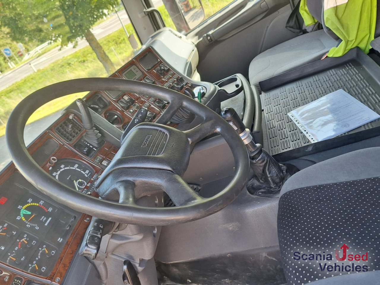 SCANIA R124 CA4X4HZ 420 Allrad Komplettzug ! - Tractor unit: picture 5 SCANIA R124 CA4X4HZ 420 Allrad Komplettzug ! - Tractor unit: picture 5