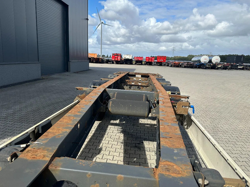 Container transporter/ Swap body semi-trailer Krone 45FT HC, empty weight: 4.220kg, BPW + drumbrakes, NL-Chassis, APK: 25/11/2025, 2x available: picture 12