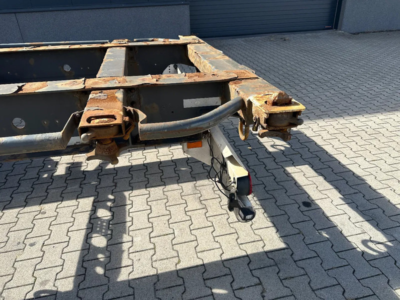 Container transporter/ Swap body semi-trailer Krone 45FT HC, empty weight: 4.220kg, BPW + drumbrakes, NL-Chassis, APK: 25/11/2025, 2x available: picture 14