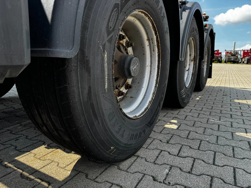 Container transporter/ Swap body semi-trailer LAG 20FT, 3.540kg, BPW, ADR (EXII, EXII, FL, AT), NL, APK/ADR: 01/2026, very good tyres: picture 12