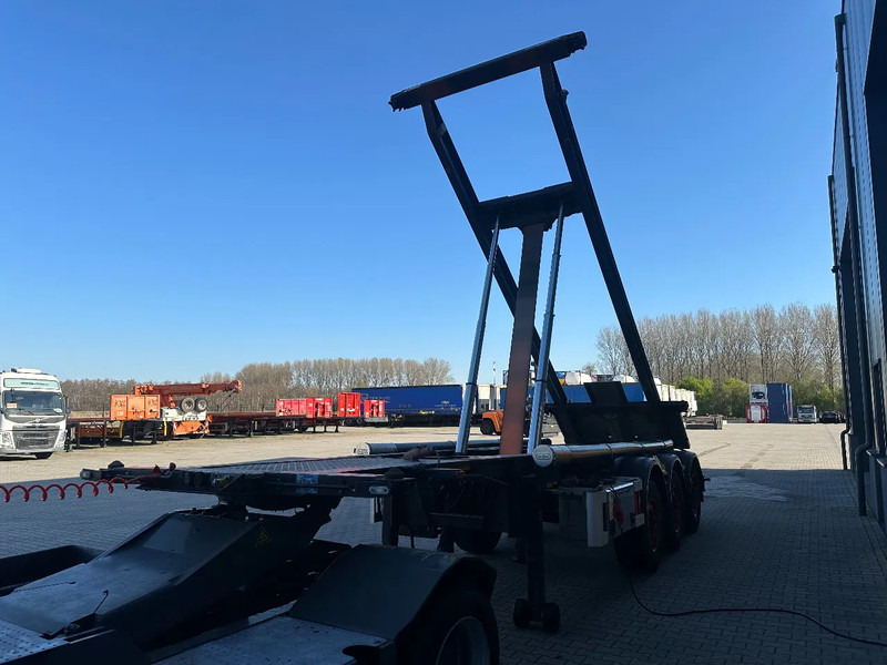 Container transporter/ Swap body semi-trailer Van Hool 20FT, 66° Tipping-chassis, ADR (EX/II, EX/III, FL, OX, AT), SAF, 2 liftaxles, 380V: picture 6