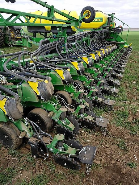 Yetter Düngerschar - Flüssigdünger - Slurry injector: picture 2 Yetter Düngerschar - Flüssigdünger - Slurry injector: picture 2