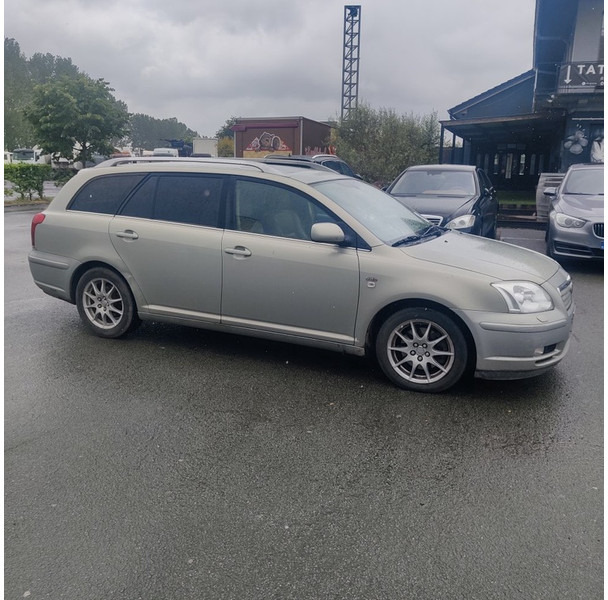 Car Toyota Avensis: picture 7 Car Toyota Avensis: picture 7