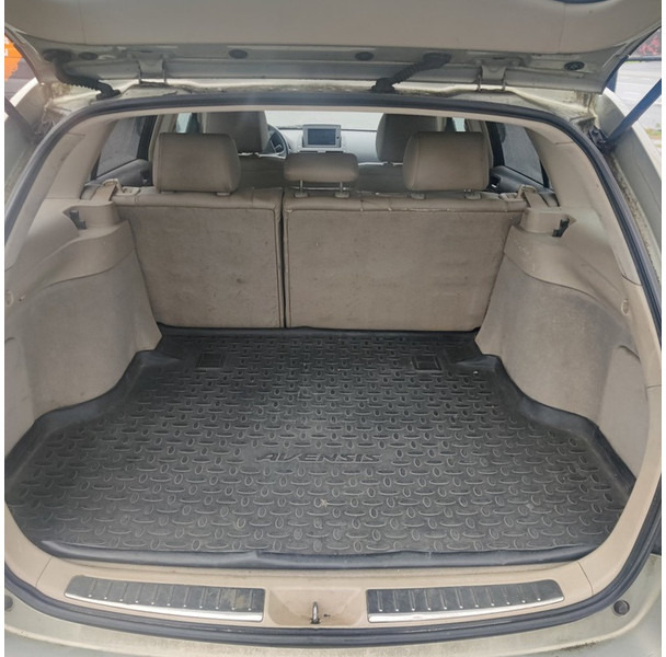 Car Toyota Avensis: picture 11 Car Toyota Avensis: picture 11