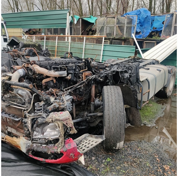 DAF CF-440-MOTOR-PIECES - Tractor unit: picture 1 DAF CF-440-MOTOR-PIECES - Tractor unit: picture 1