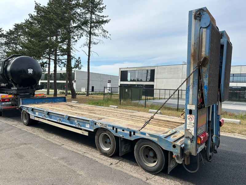 Gheysen en Verpoort R3VA 30T DIEPLADER / LOWLOADER / TIEFLADER / PORTE CHAR - HYDR RAMPEN - BLADVERING / LAMES / BLATT - Low loader trailer: picture 4 Gheysen en Verpoort R3VA 30T DIEPLADER / LOWLOADER / TIEFLADER / PORTE CHAR - HYDR RAMPEN - BLADVERING / LAMES / BLATT - Low loader trailer: picture 4