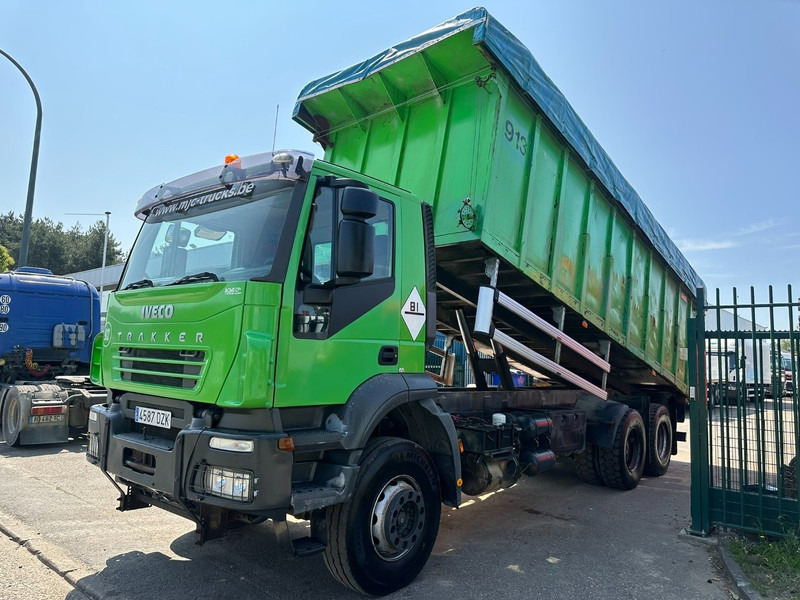Iveco TRAKKER 310 6x4 STEEL TIPPER / KIPPER 35m³ - MANUAL ZF - BIG AXLES / HUB REDUCTION - STEEL SPRING / BLATT / LAMES - Tipper: picture 3 Iveco TRAKKER 310 6x4 STEEL TIPPER / KIPPER 35m³ - MANUAL ZF - BIG AXLES / HUB REDUCTION - STEEL SPRING / BLATT / LAMES - Tipper: picture 3