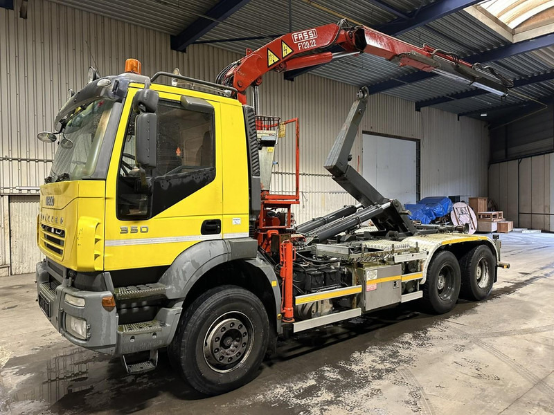 Iveco TRAKKER 350 6x4 HOOKLIFT + CRANE FASSI F120.22 (5/6 F) - *342.000km* - STEEL SPRING / BIG AXLES - AS TRONIC AUTOMATIC GEARBOX - Hook lift truck, Crane truck: picture 3 Iveco TRAKKER 350 6x4 HOOKLIFT + CRANE FASSI F120.22 (5/6 F) - *342.000km* - STEEL SPRING / BIG AXLES - AS TRONIC AUTOMATIC GEARBOX - Hook lift truck, Crane truck: picture 3