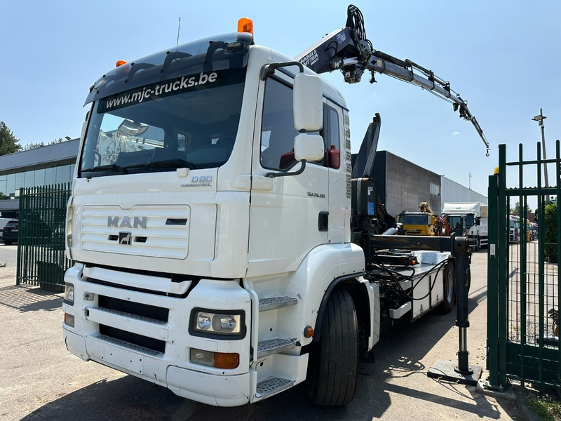 MAN TGA 26.310 6X2 HOOKLIFT + CRANE COPMA 160.4 + JIB J2 + WINCH - RADIO - LIFT + STEERING AXLE - EURO 3 - BE - Hook lift truck, Crane truck: picture 4 MAN TGA 26.310 6X2 HOOKLIFT + CRANE COPMA 160.4 + JIB J2 + WINCH - RADIO - LIFT + STEERING AXLE - EURO 3 - BE - Hook lift truck, Crane truck: picture 4