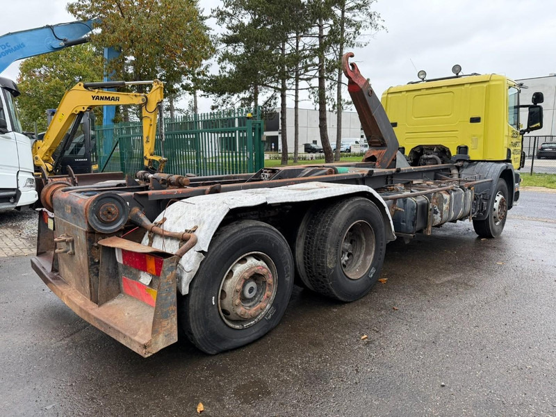 Scania 94G-260 6x2 HOOKLIFT / GANCHO - MANUAL - BE TRUCK - Hook lift truck: picture 5 Scania 94G-260 6x2 HOOKLIFT / GANCHO - MANUAL - BE TRUCK - Hook lift truck: picture 5