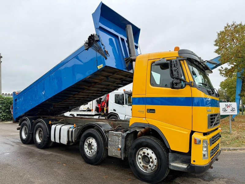 Volvo FH 400 8X4 TIPPER (insulated/isolé) - MANUAL 3+3 - STEEL SPRING / BLATT - EURO 5 - TUV 01/2026 - AXLES HUB REDUCTION - BE TRUCK - Tipper: picture 1 Volvo FH 400 8X4 TIPPER (insulated/isolé) - MANUAL 3+3 - STEEL SPRING / BLATT - EURO 5 - TUV 01/2026 - AXLES HUB REDUCTION - BE TRUCK - Tipper: picture 1