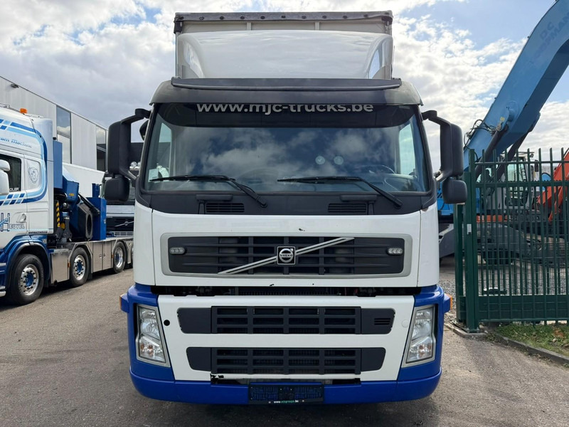 Volvo FM 370 6x2 BOX 8m15 - LIFT + STEERING AXLE - EURO 5 - I SHIFT - 26T - TÜV 06/2026 - VERY NICE CONDITION - BE TRUCK - Curtainsider truck: picture 2 Volvo FM 370 6x2 BOX 8m15 - LIFT + STEERING AXLE - EURO 5 - I SHIFT - 26T - TÜV 06/2026 - VERY NICE CONDITION - BE TRUCK - Curtainsider truck: picture 2