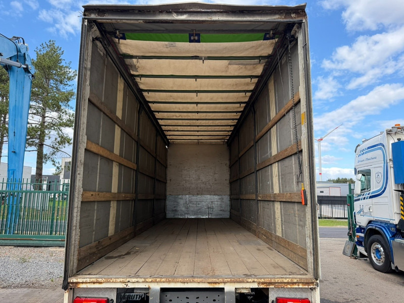 Curtainsider truck Volvo FM 370 6x2 BOX 8m15 - LIFT + STEERING AXLE - EURO 5 - I SHIFT - 26T - TÜV 06/2026 - VERY NICE CONDITION -  BE TRUCK: picture 11
