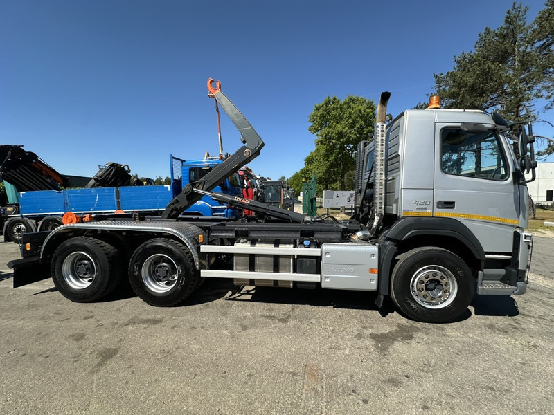 Volvo FM 420 6x4 AJK HOOKLIFT / HAAK 20T - 5760mm - WB 3m90 - *266.000km* - HUB REDUCTION / STEEL SUSPENSION - EURO 6 - BE TRUCK - Hook lift truck: picture 4 Volvo FM 420 6x4 AJK HOOKLIFT / HAAK 20T - 5760mm - WB 3m90 - *266.000km* - HUB REDUCTION / STEEL SUSPENSION - EURO 6 - BE TRUCK - Hook lift truck: picture 4